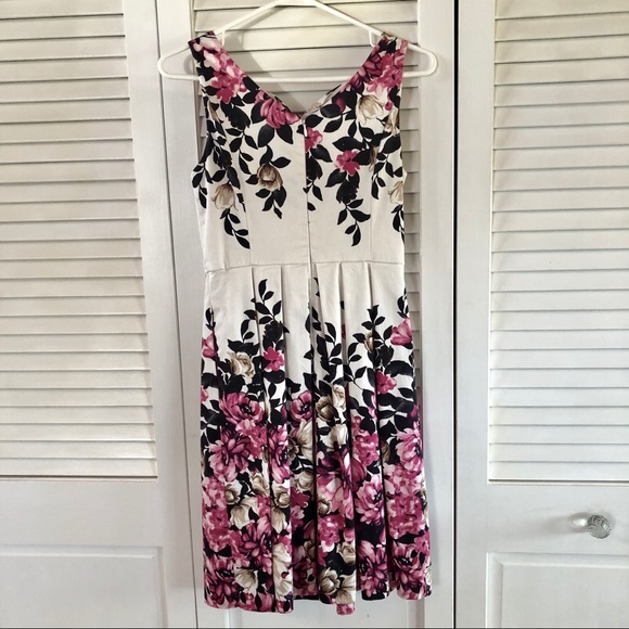 White House Black Market Floral Dress Size 00 - Picture 2 of 6